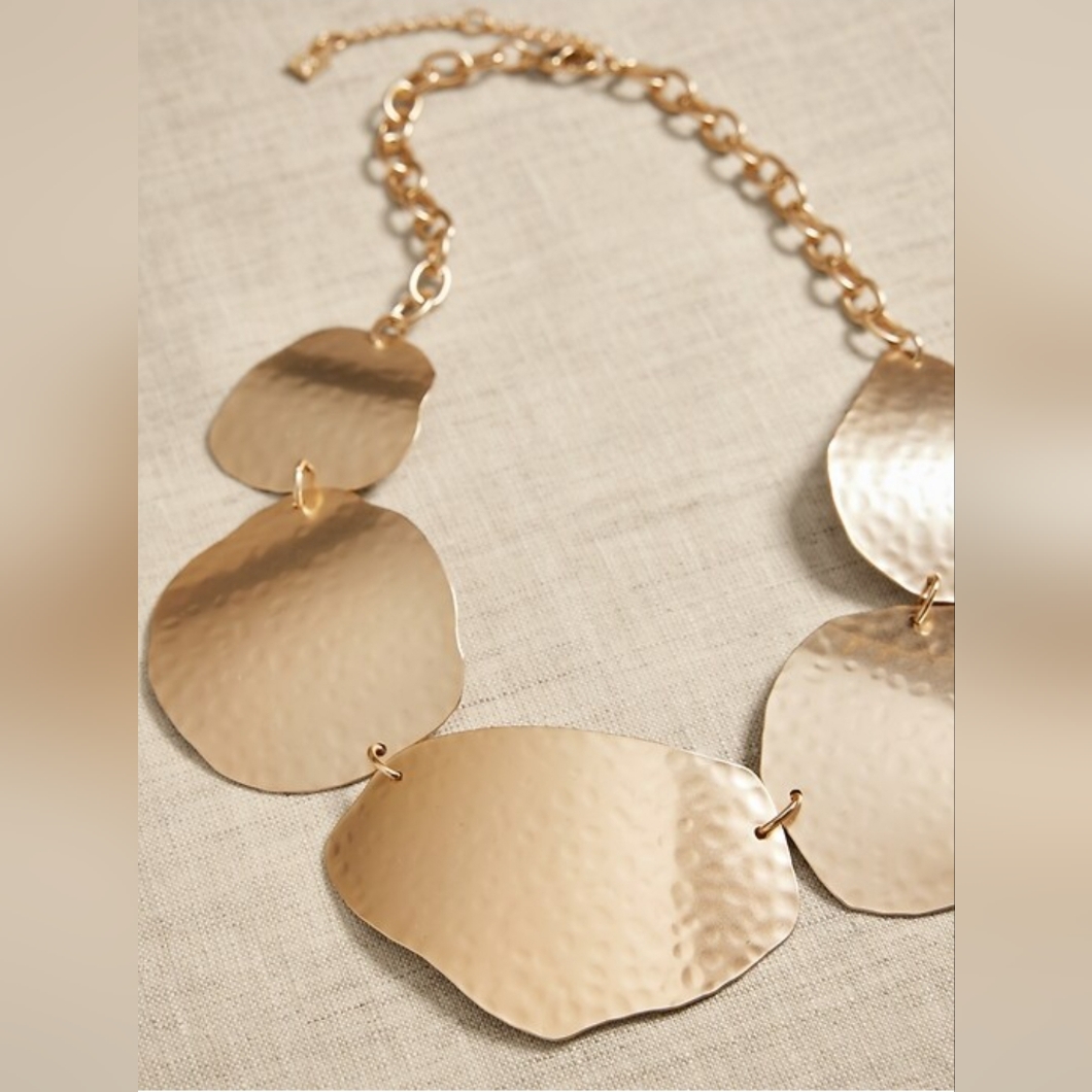 Nwot Organic Shape Statement Necklace By Banana Republic